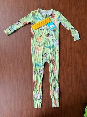 Posh Peanut Green Safari Animal Footie NWT